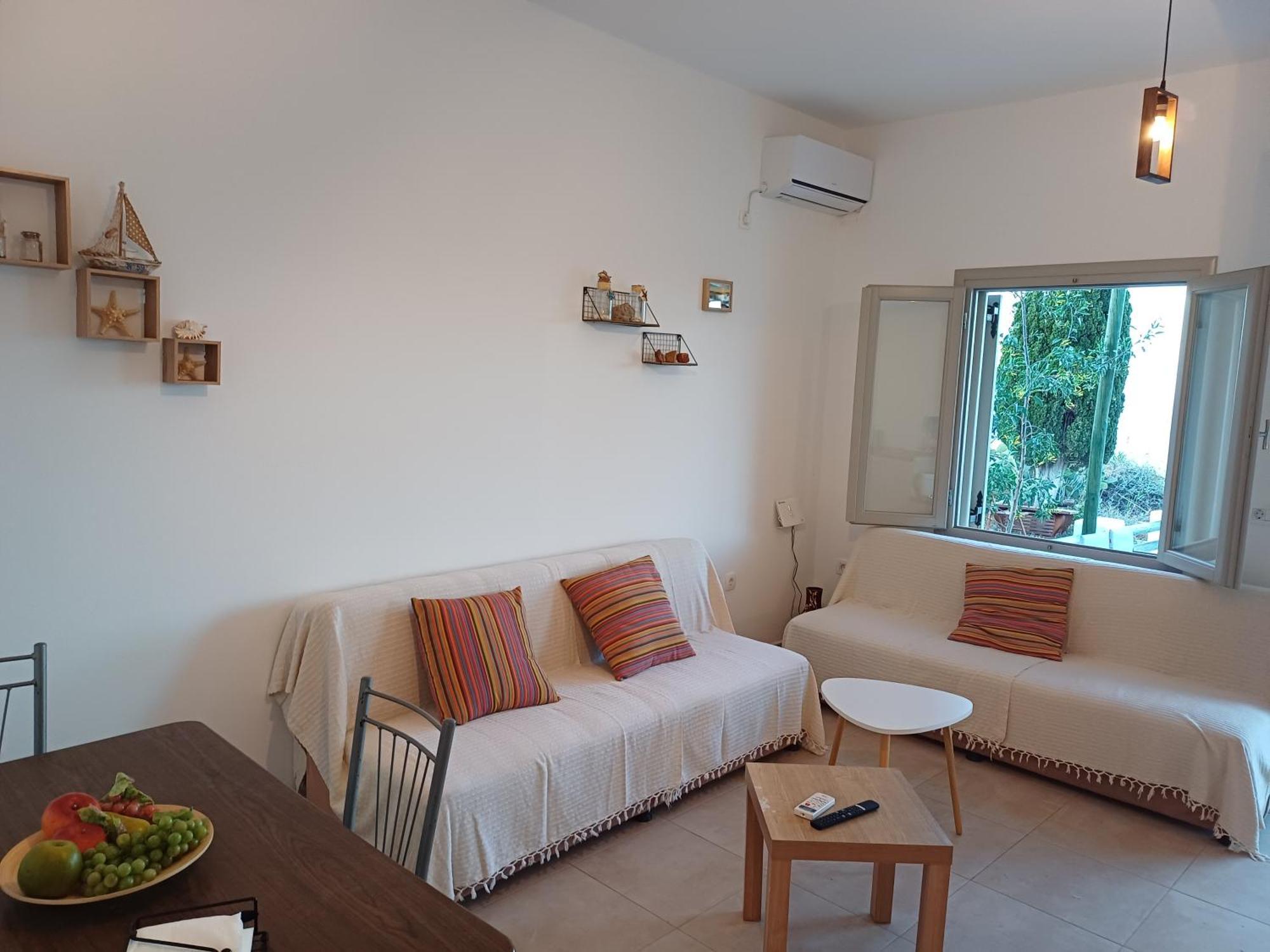 'irene' Cycladic House With Sunrise And Sea View! Foinikiá