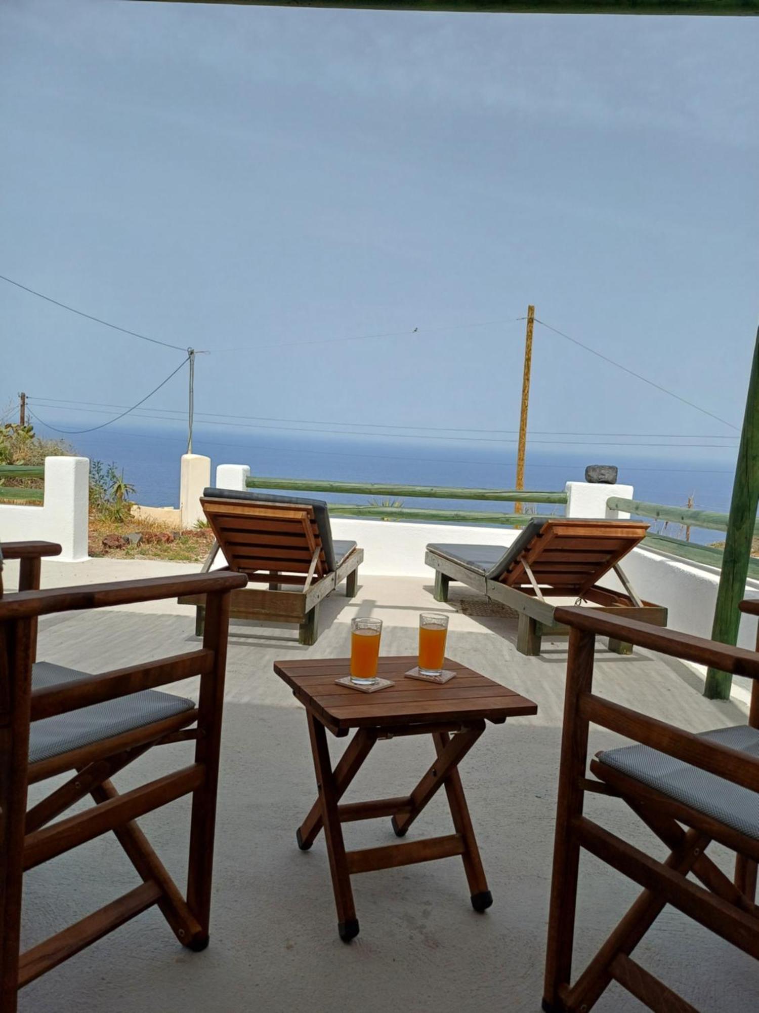 'irene' Cycladic House With Sunrise And Sea View!